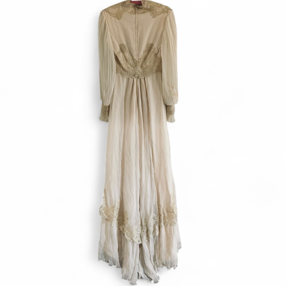 Vintage Victorian Ins Lace Wedding Dress + Veil Pleated Hemline Long Sleeve Gown - Picture 2 of 12